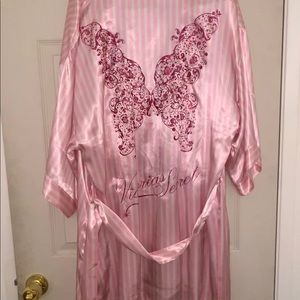 2009 Victoria’s Secret Robe